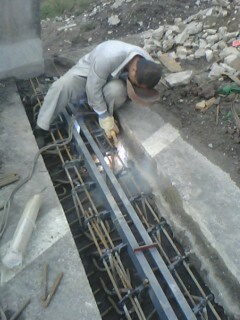 衡水市某段大橋的橋梁伸縮縫的設(shè)計(jì)與鋪設(shè) 衡水市某段大橋的橋梁伸縮縫的設(shè)計(jì)與鋪設(shè)